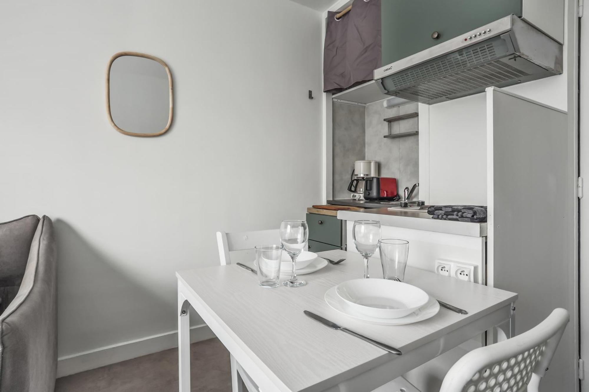 Comfortable Studio Dowtown Corbeil-Essonnes Buitenkant foto